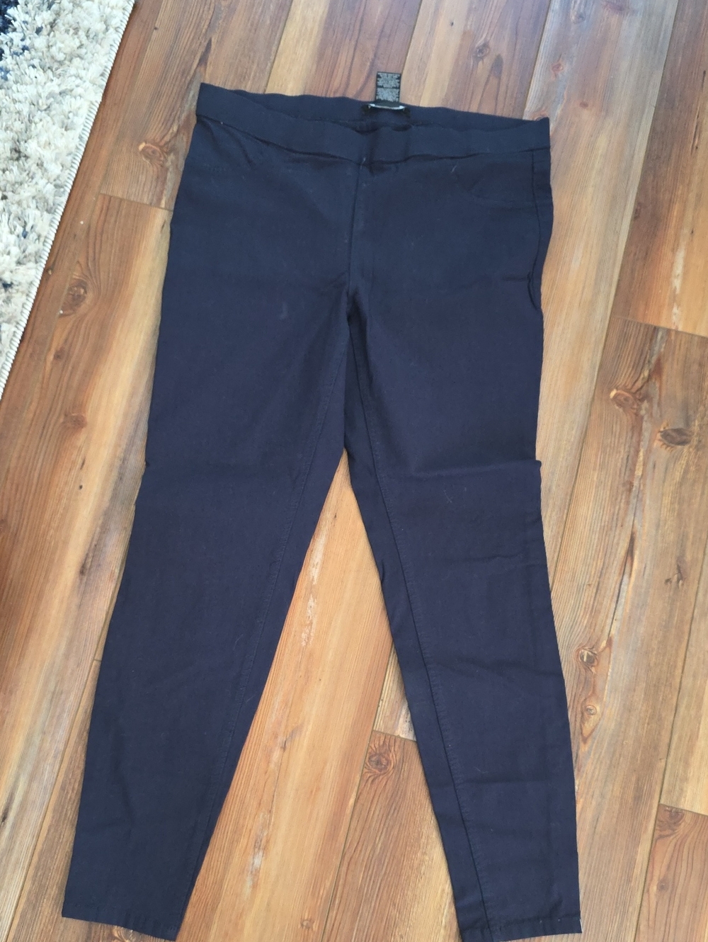 Zac & Rachel Black Cropped Ankle Pants